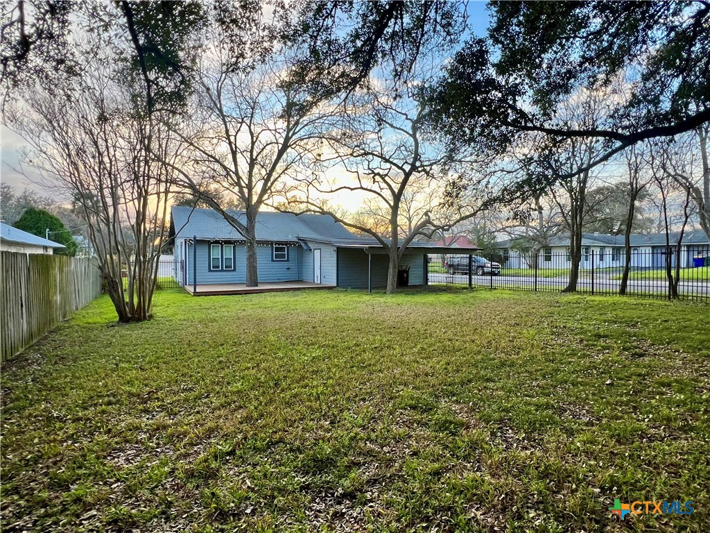 226 Smith Street Property Photo 7