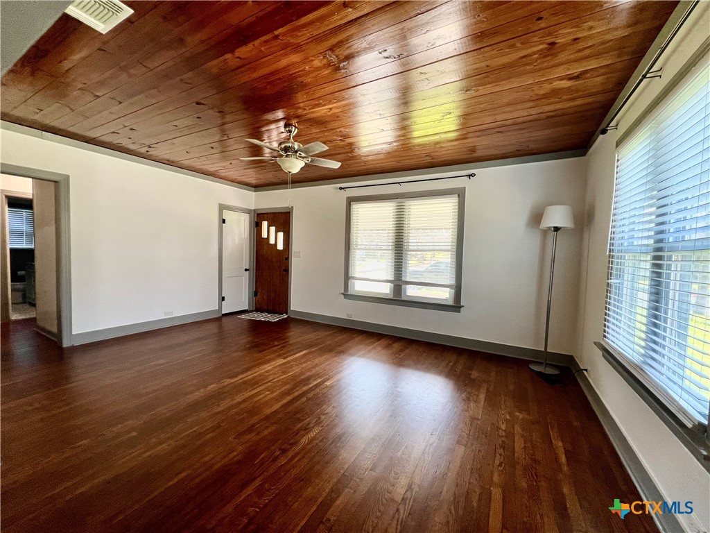 226 Smith Street Property Photo 13