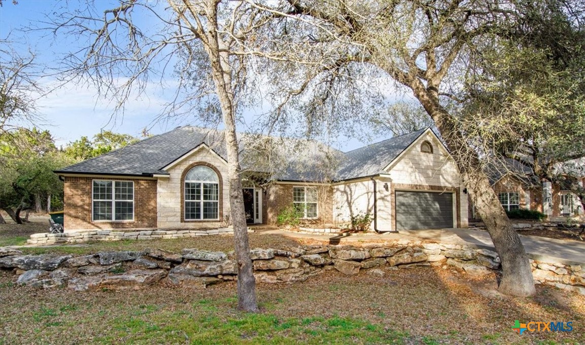 2808 Autumn Cove Property Photo 1