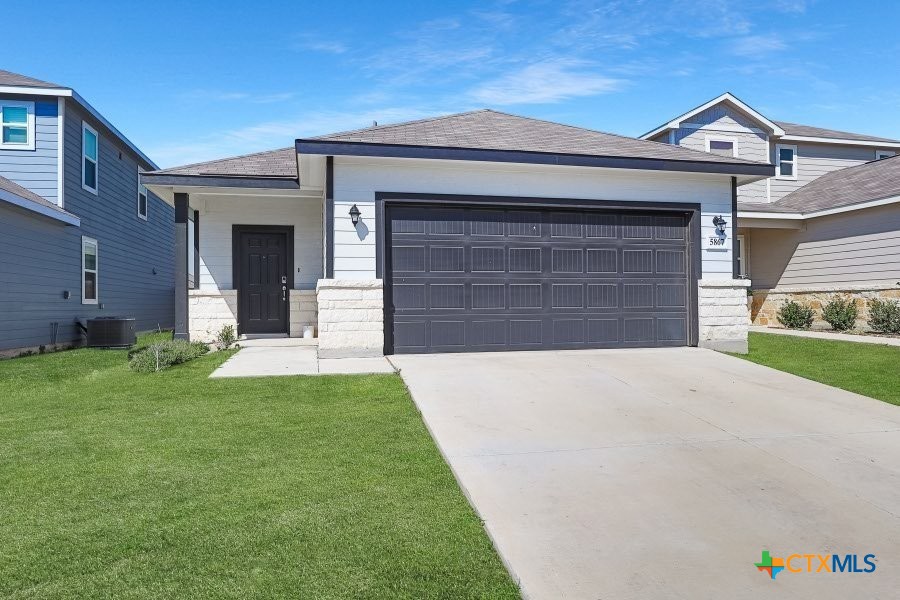 5867 Hematite Rim Property Photo