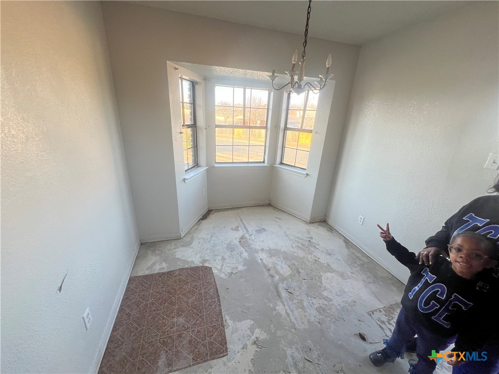 2302 Huckleberry Drive Property Photo 5