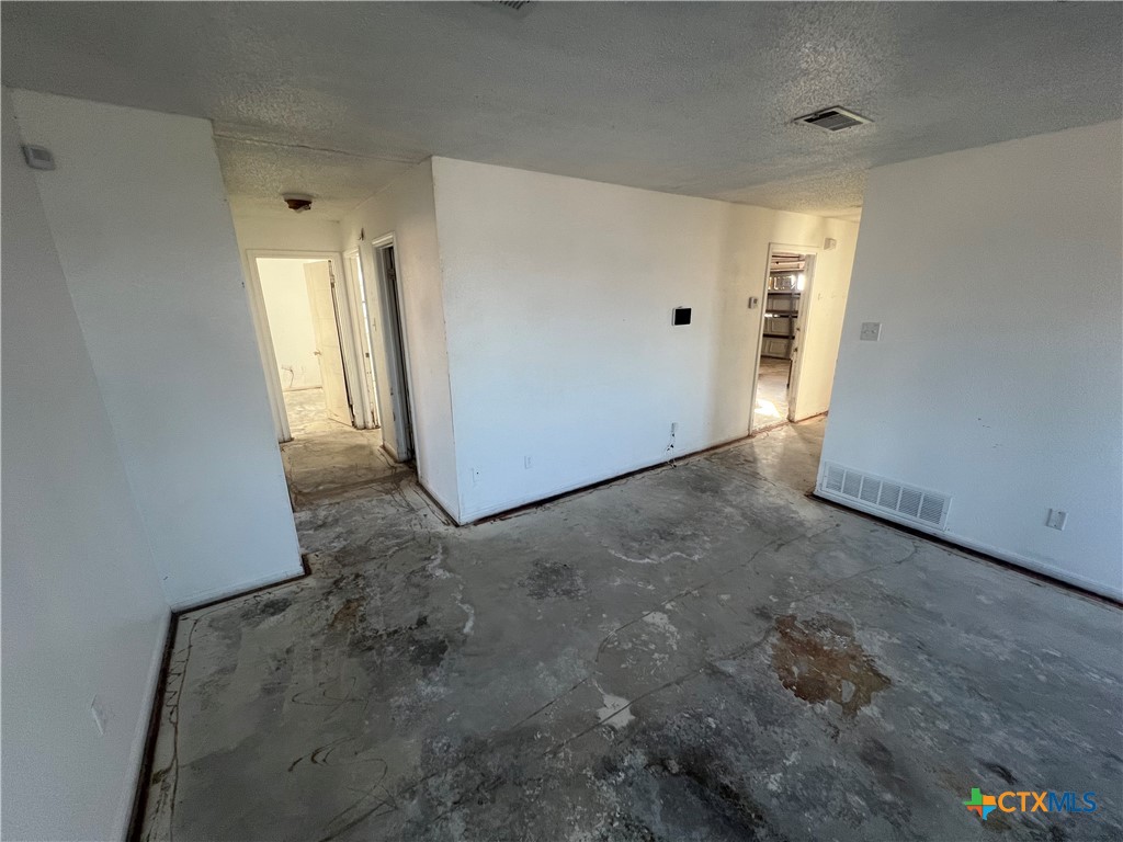 2302 Huckleberry Drive Property Photo 9