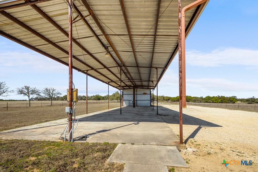 4300 Fm 2325 Property Photo 8