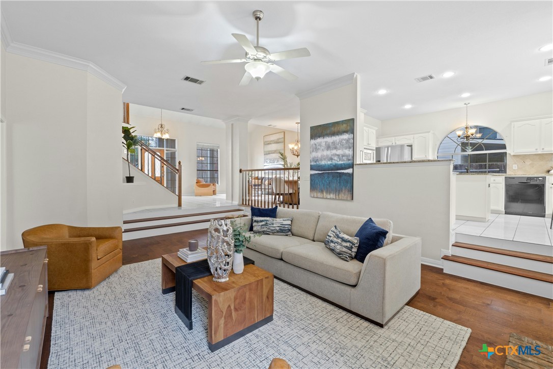 604 Cloud Court Property Photo 6