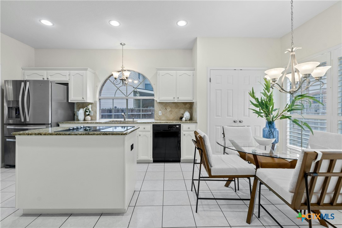 604 Cloud Court Property Photo 7