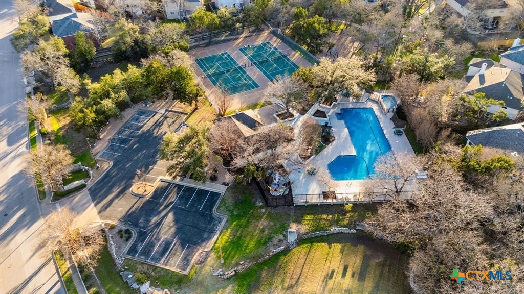 604 Cloud Court Property Photo 33