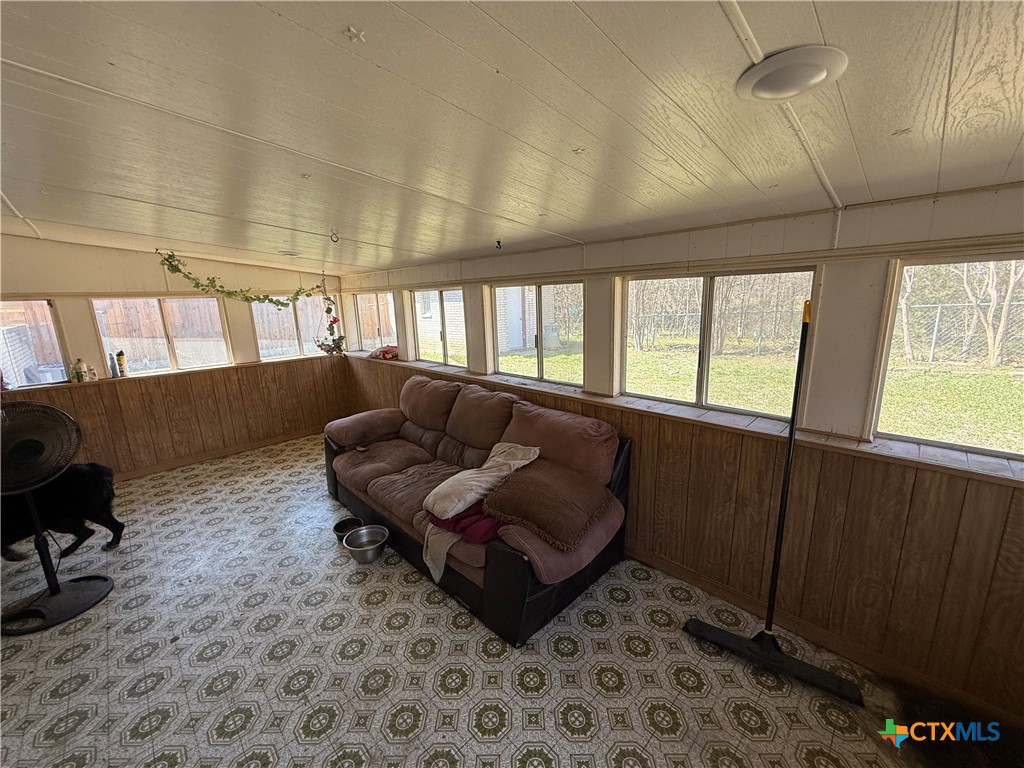 2201 Boland Street Property Photo 22