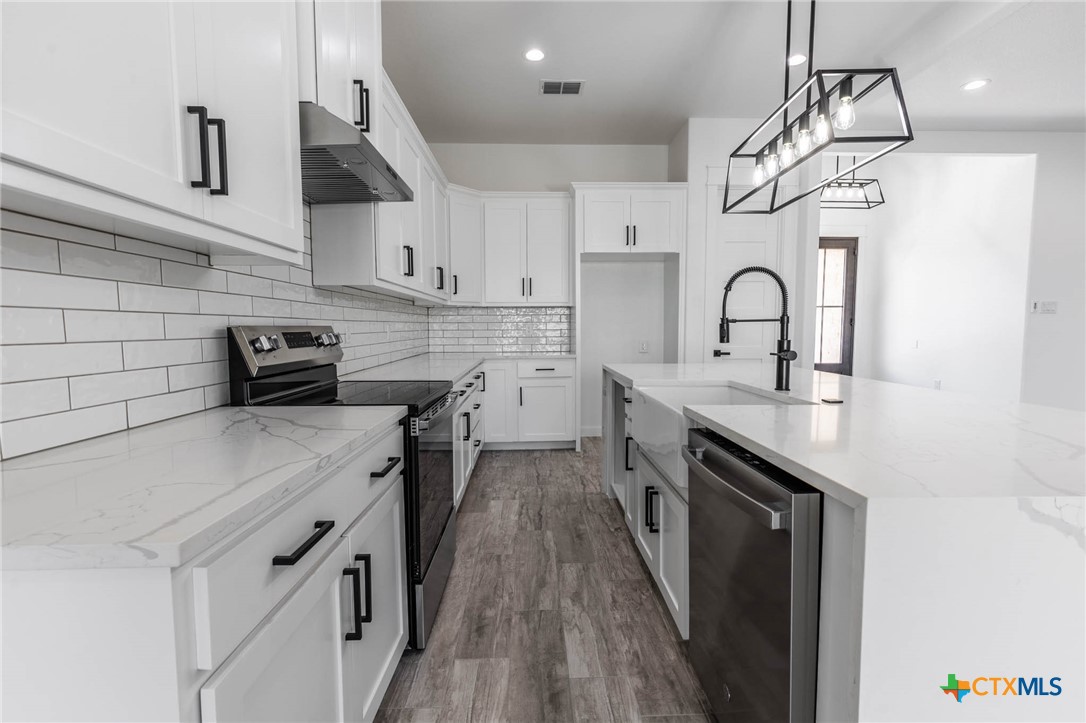 110 Lake Village Road Property Photo 14