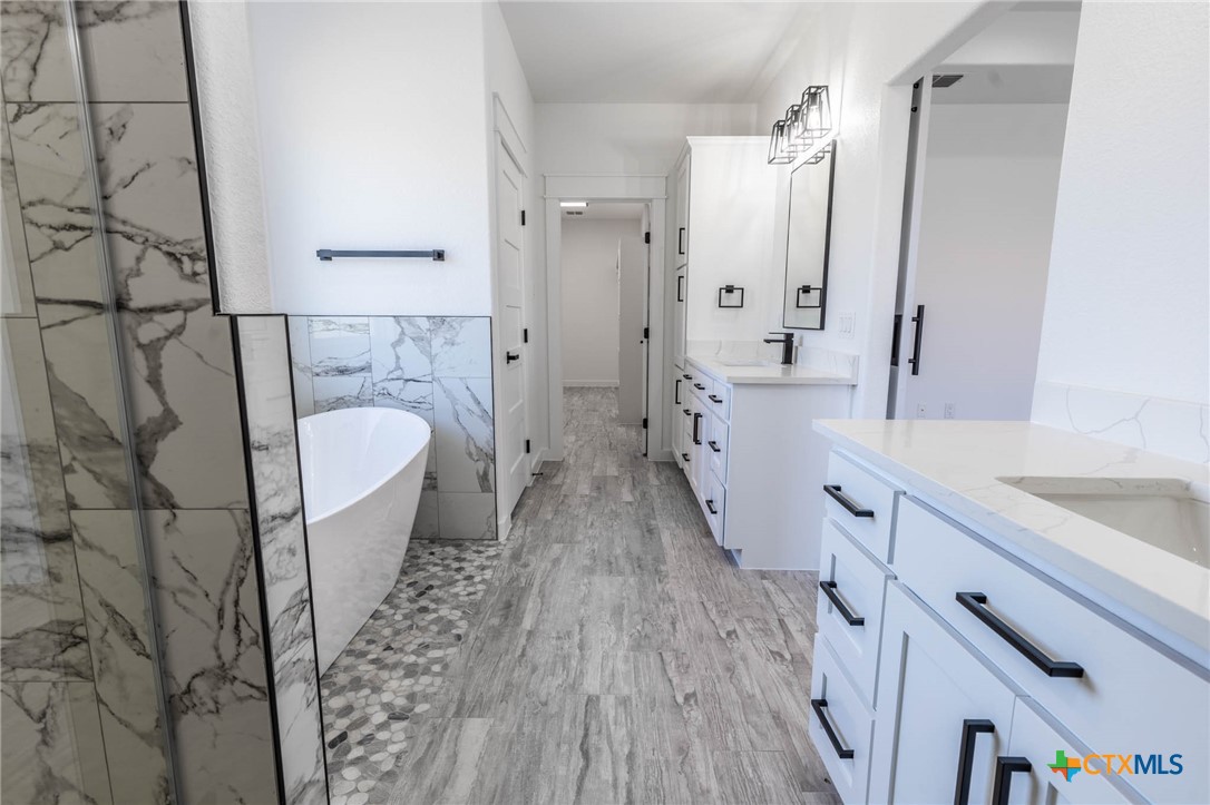 110 Lake Village Road Property Photo 23