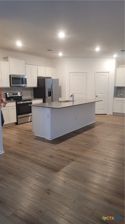 100 Perfect World Loop Property Photo 5