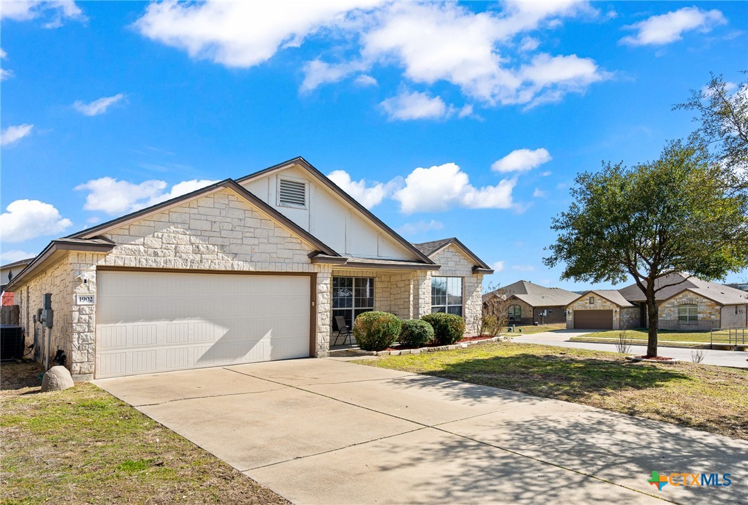 1902 Griffin Drive Property Photo