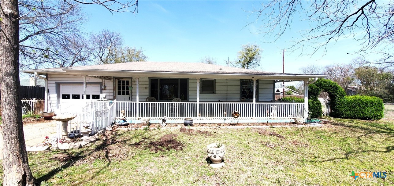112 College Avenue Property Photo 2