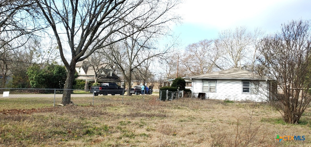 112 College Avenue Property Photo 11