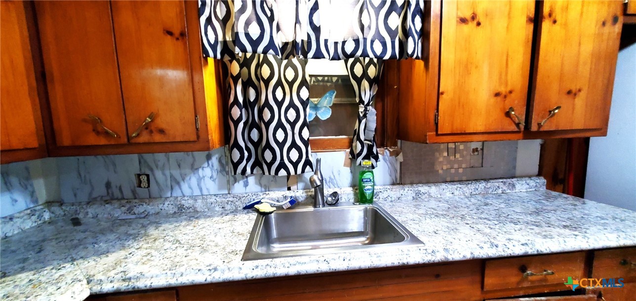 112 College Avenue Property Photo 18