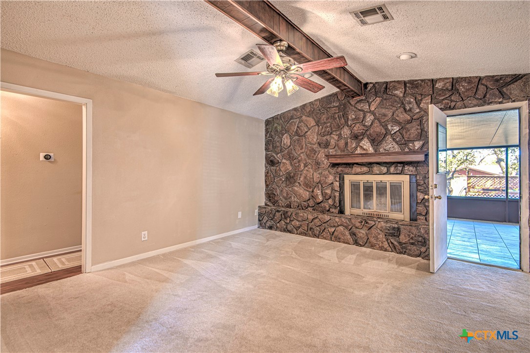1128 Cedar Oaks Lane Property Photo 6