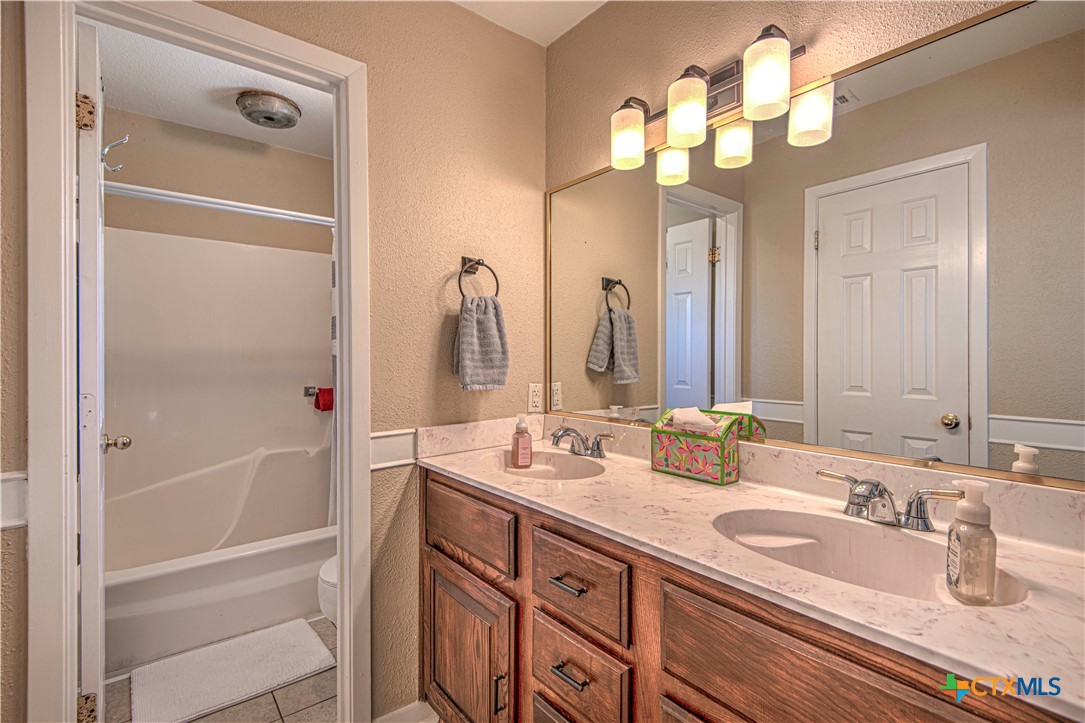 1128 Cedar Oaks Lane Property Photo 22