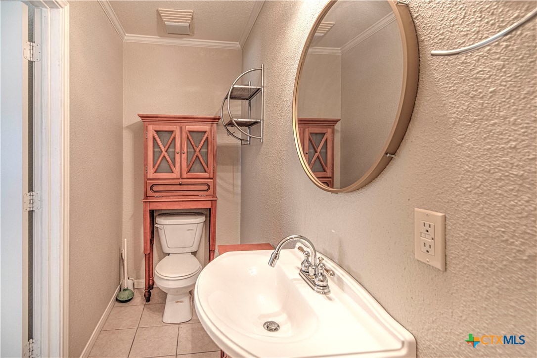 1128 Cedar Oaks Lane Property Photo 32