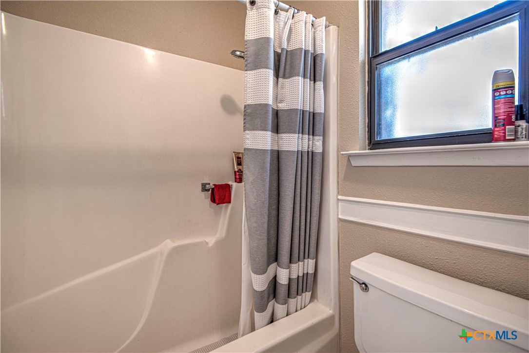 1128 Cedar Oaks Lane Property Photo 33