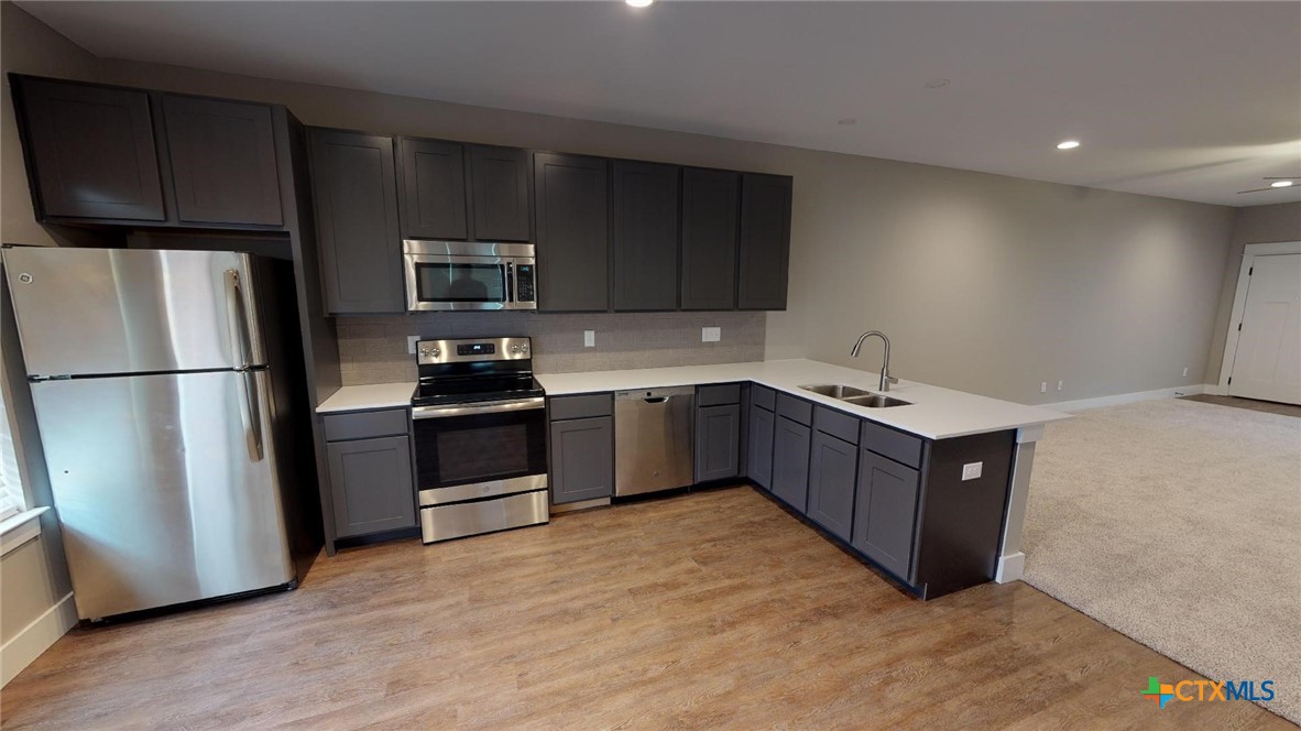 311 Craddock Avenue 203 Property Photo 4