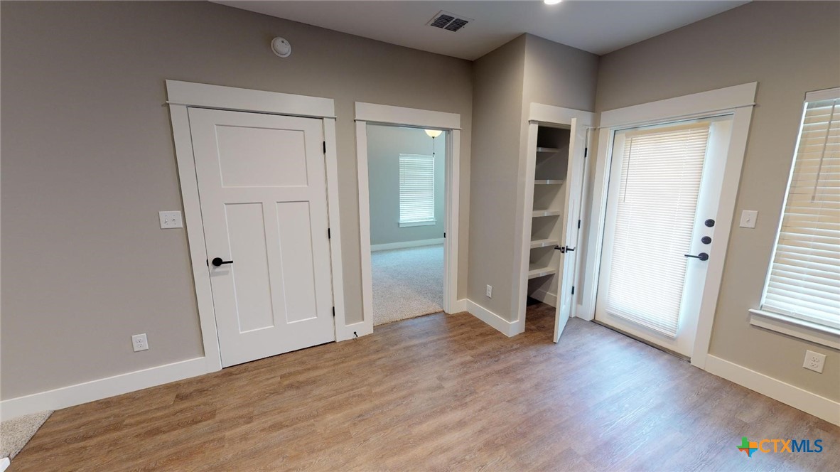 311 Craddock Avenue 203 Property Photo 6