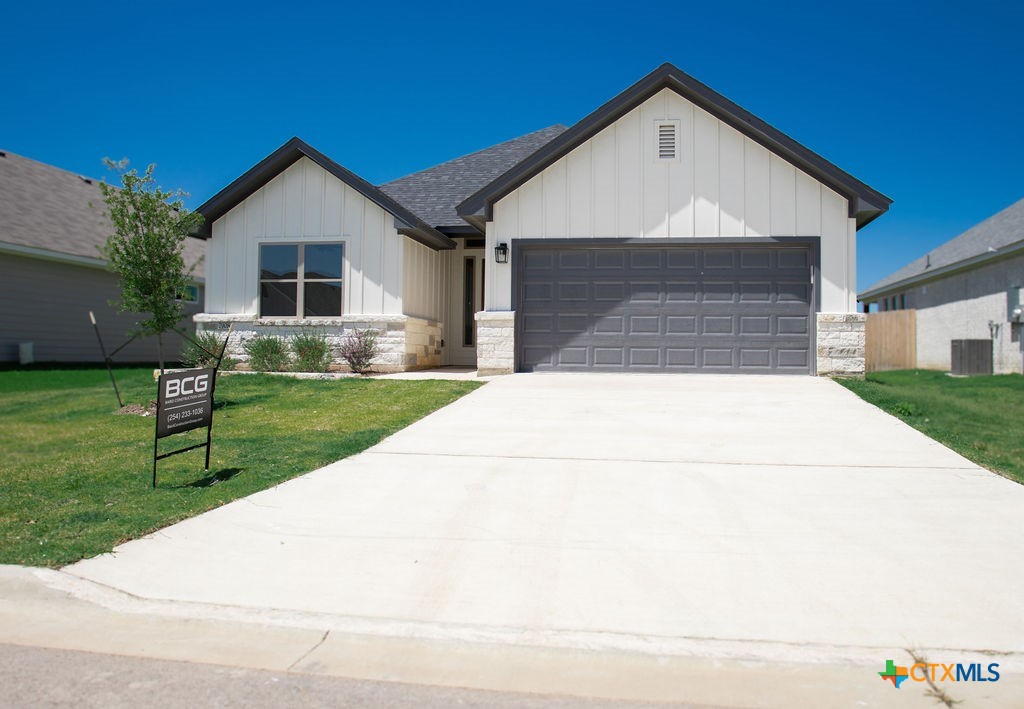7908 Smoke Creek Lane Property Photo 1