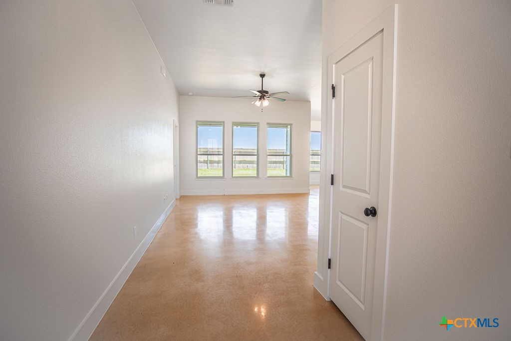 7908 Smoke Creek Lane Property Photo 3