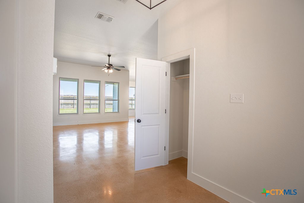 7908 Smoke Creek Lane Property Photo 5