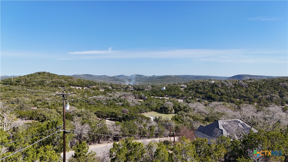 3050 Skyline Drive Property Photo 7