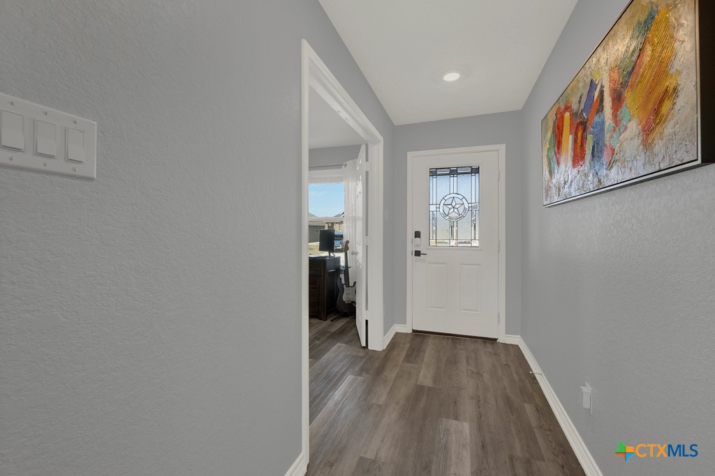 417 Briarfield Drive Property Photo 5