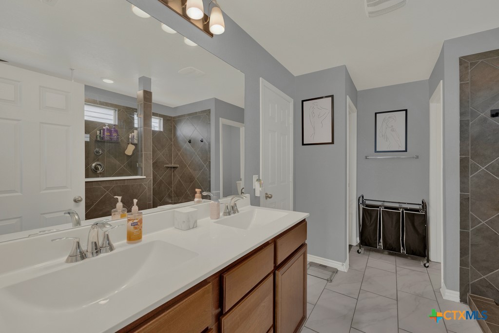 417 Briarfield Drive Property Photo 23