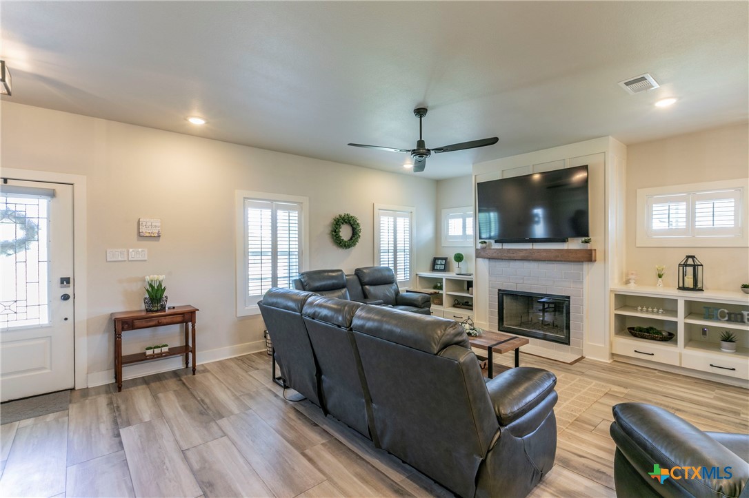 4430 Cedar Creek Road Property Photo 2
