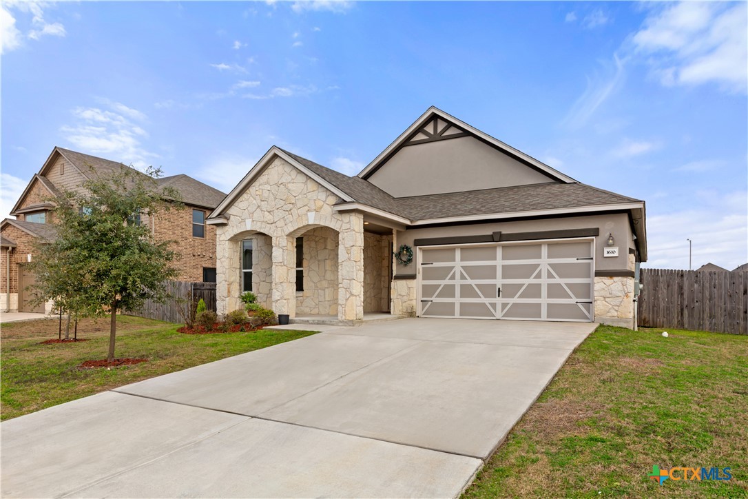 1610 Foxglove Drive Property Photo 1