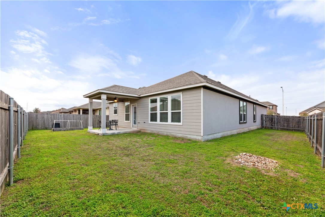 1610 Foxglove Drive Property Photo 14