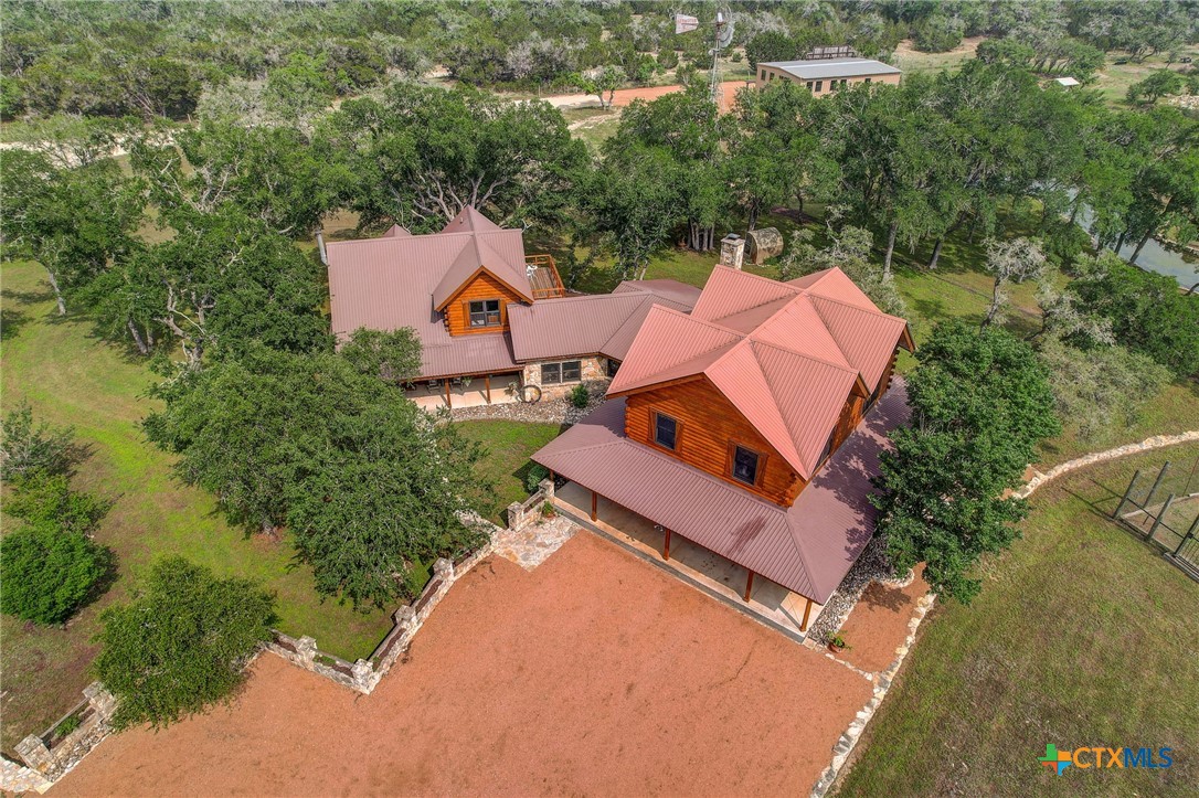700 Ledgerock Road Property Photo 1