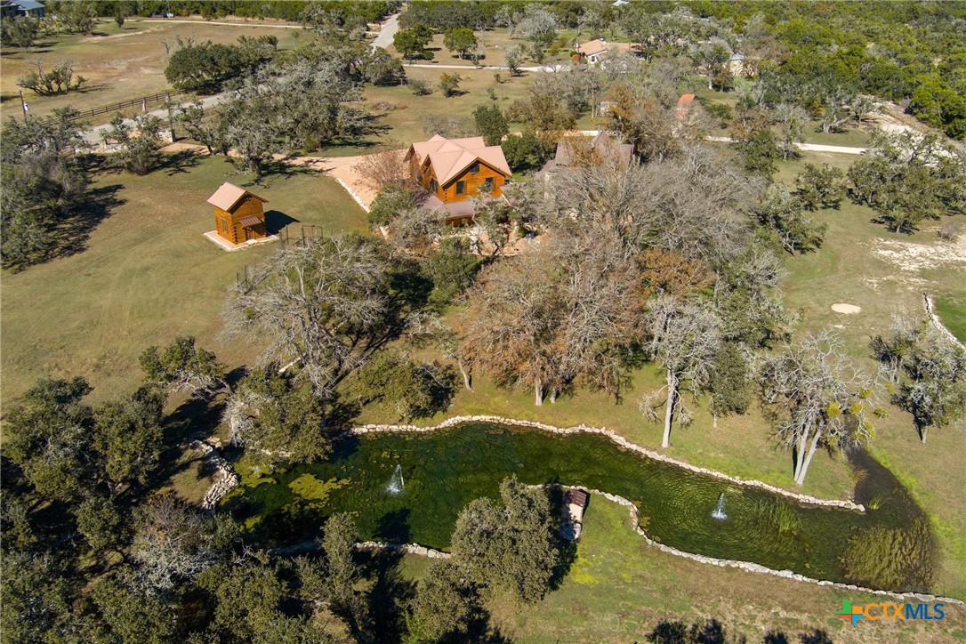 700 Ledgerock Road Property Photo 6
