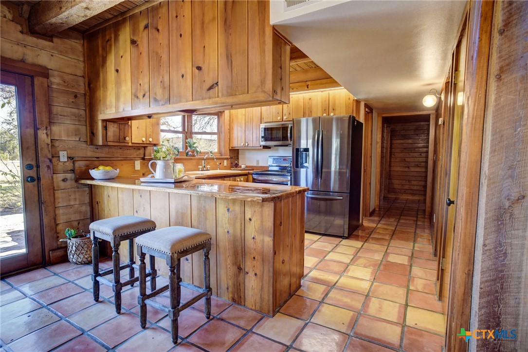 700 Ledgerock Road Property Photo 17