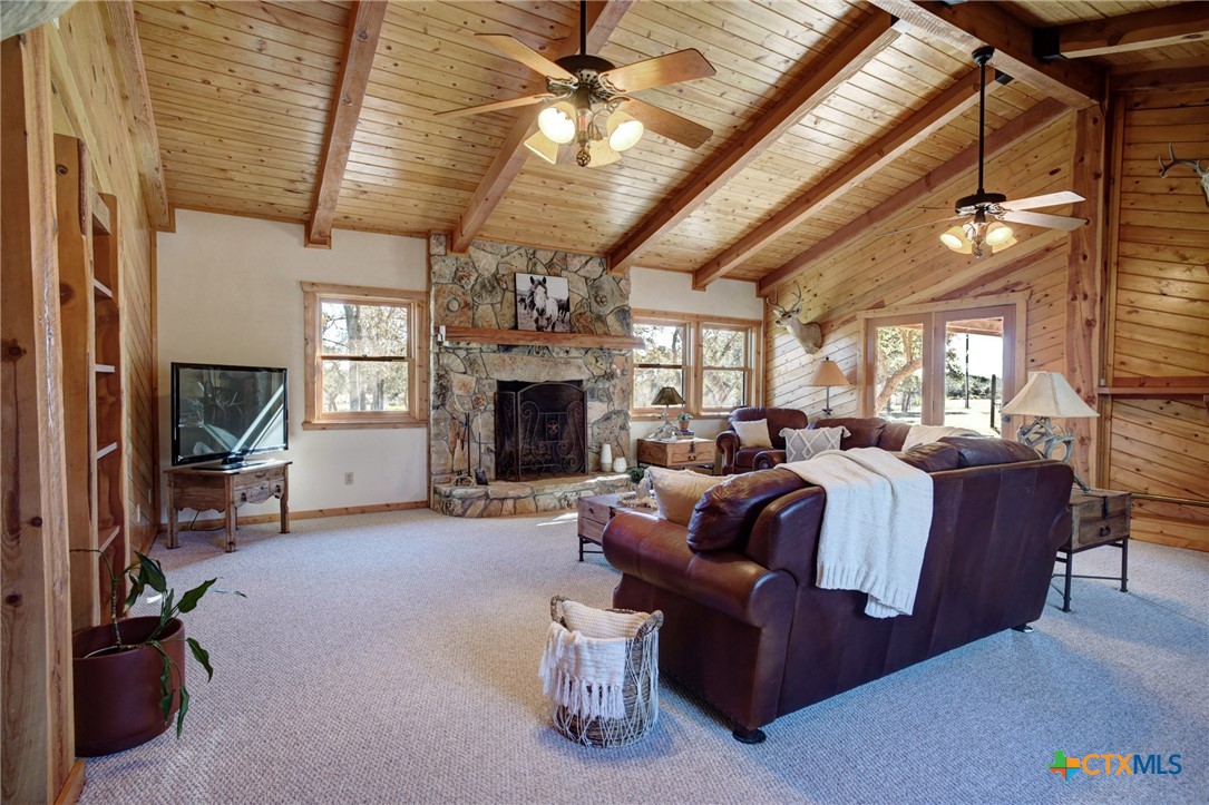 700 Ledgerock Road Property Photo 19