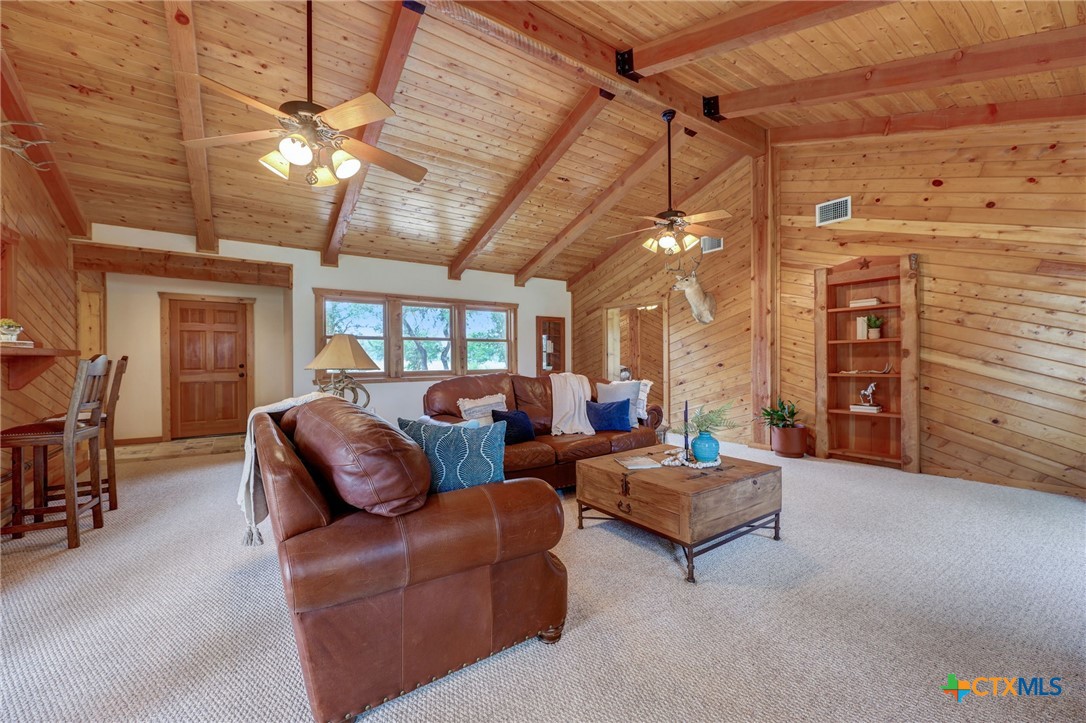 700 Ledgerock Road Property Photo 20