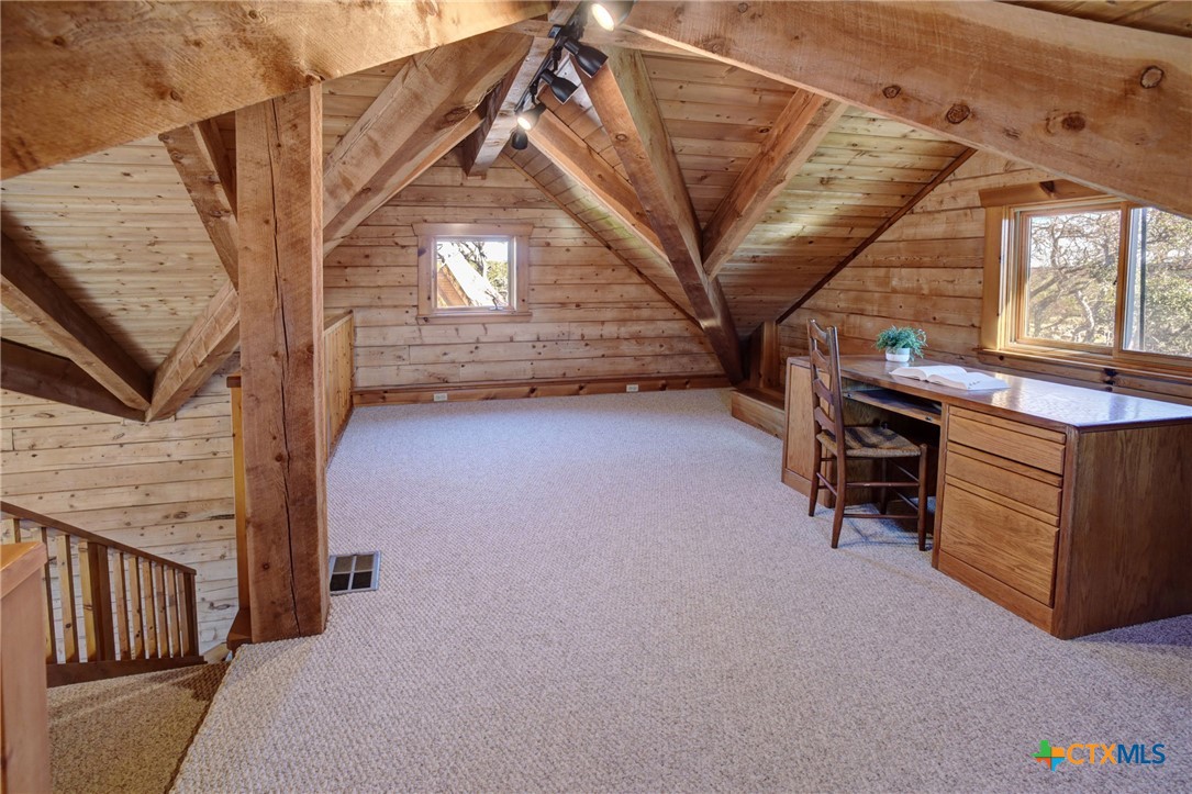 700 Ledgerock Road Property Photo 25