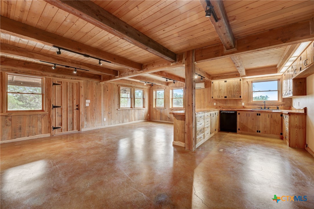 700 Ledgerock Road Property Photo 30
