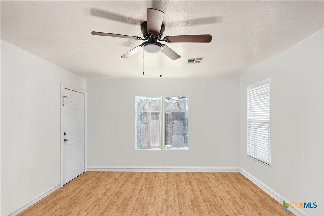 2107 Saunders Street Property Photo 2