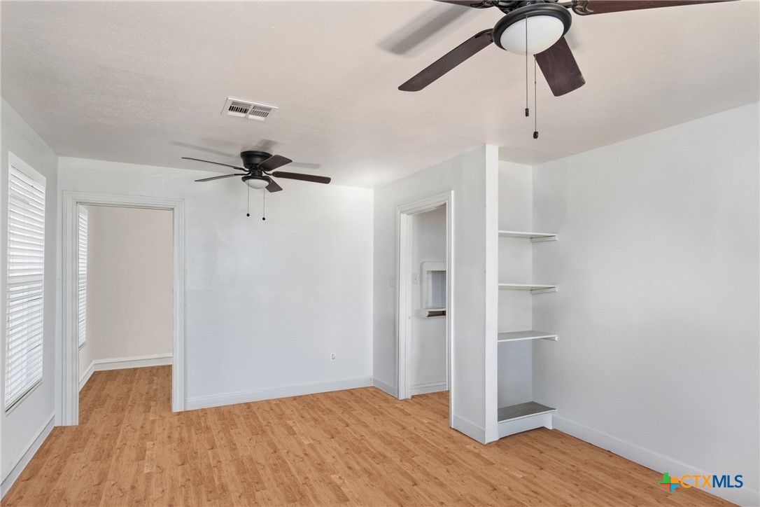 2107 Saunders Street Property Photo 3