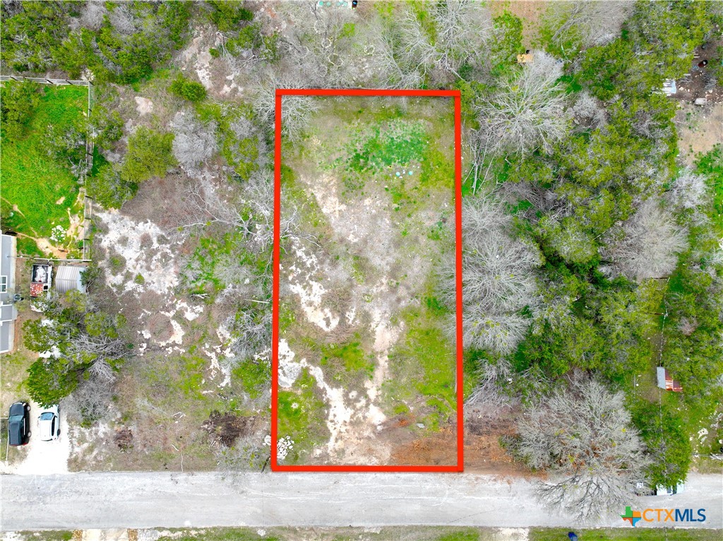 563 Oak Trail Drive Property Photo 3