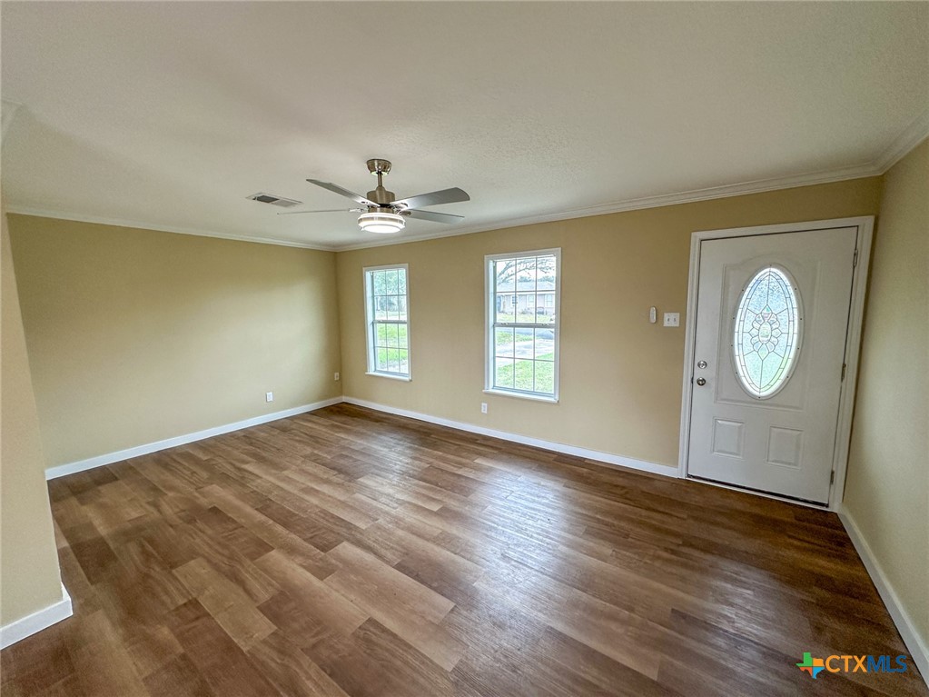 1404 E Bowie Property Photo 2
