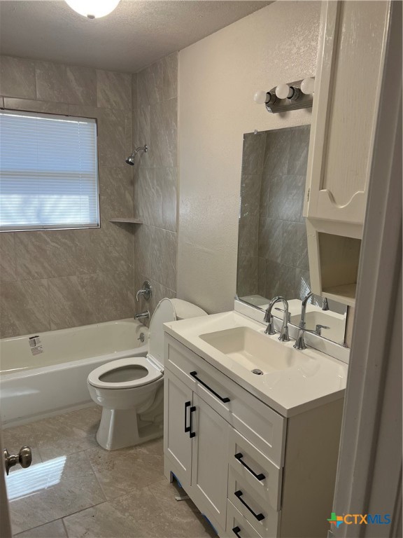 1321 Gardenia Avenue Property Photo 10