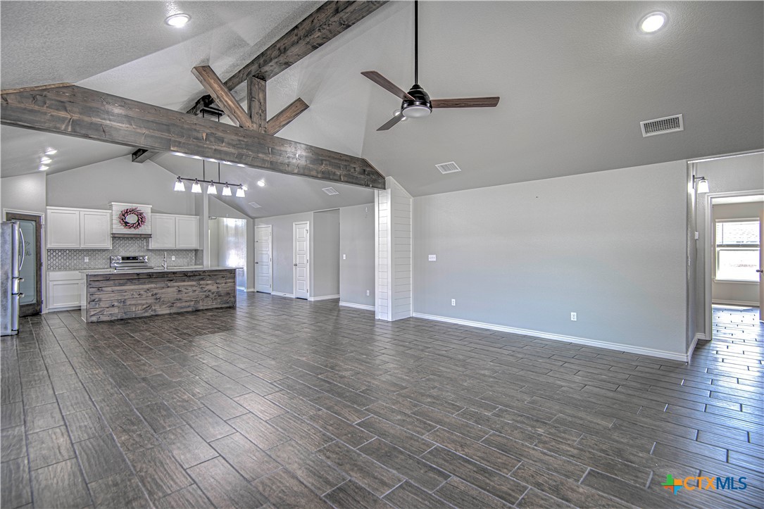 6208 Catania Drive Property Photo 11