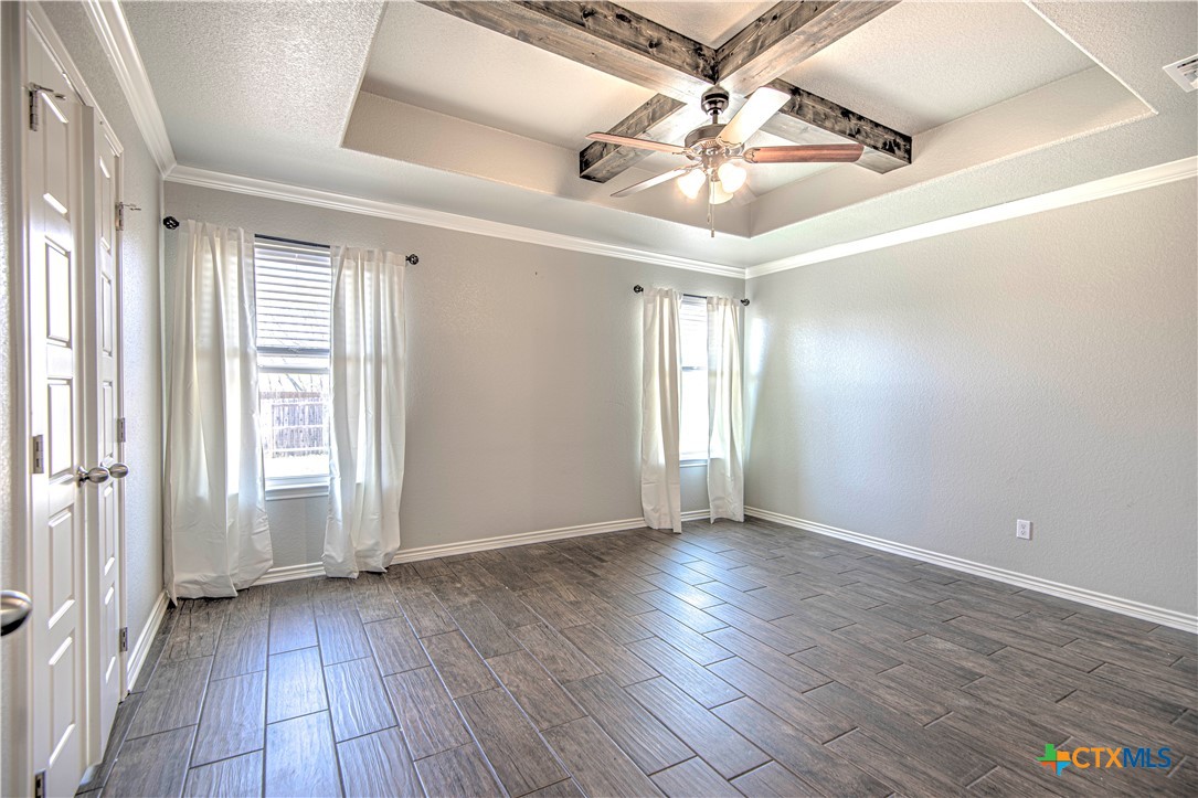 6208 Catania Drive Property Photo 23