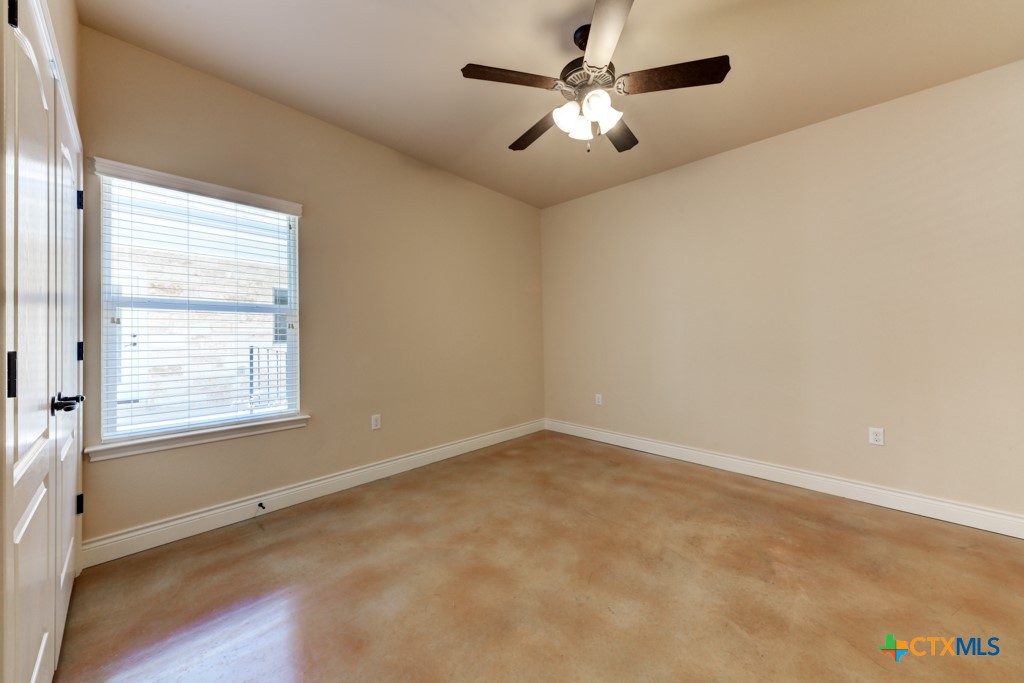 944 Hudson Lane Property Photo 22