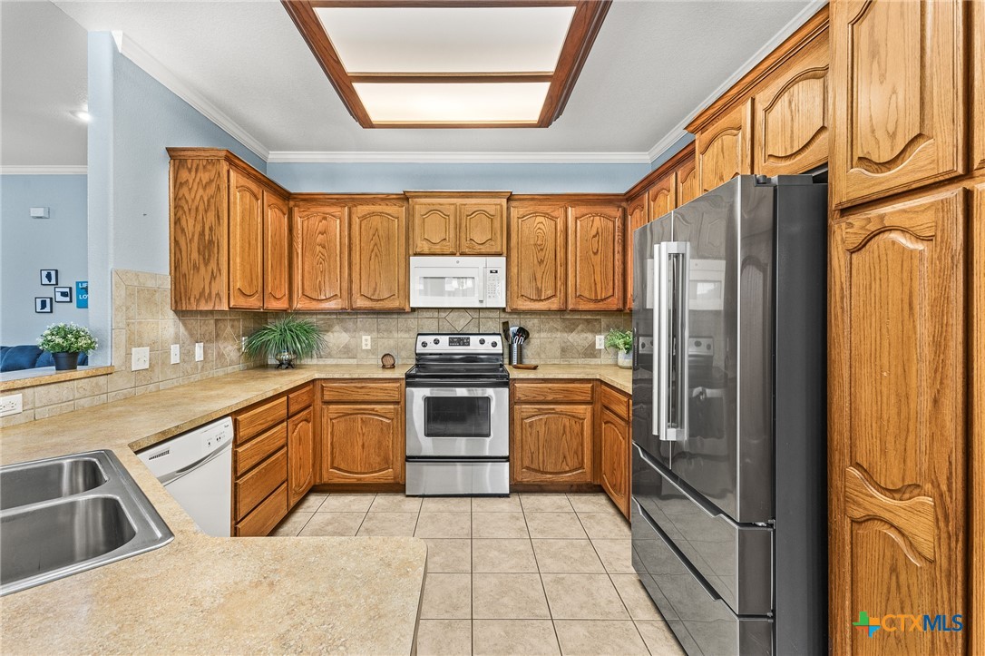 2504 Joseph Drive Property Photo 17