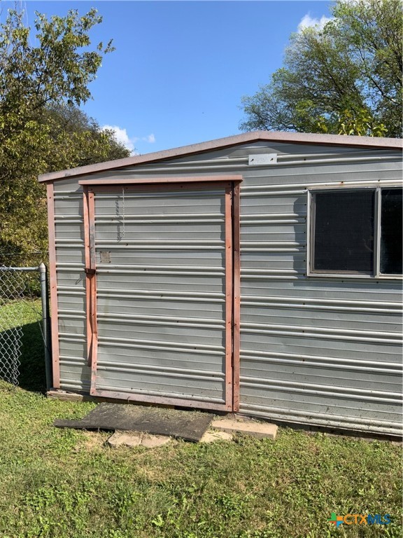 1402 Dallas Street Property Photo 3
